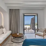 Sandblu Santorini, Lxr & 5* Kamári