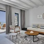 Sandblu Santorini, Lxr & 5* Kamári