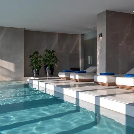 Resort Sandblu Santorini, Lxr &