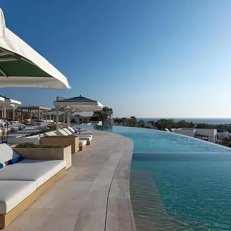 Sandblu Santorini, Lxr & Resort 5*