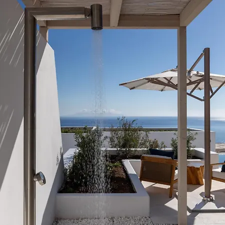 Sandblu Santorini, Lxr & 5* Kamári