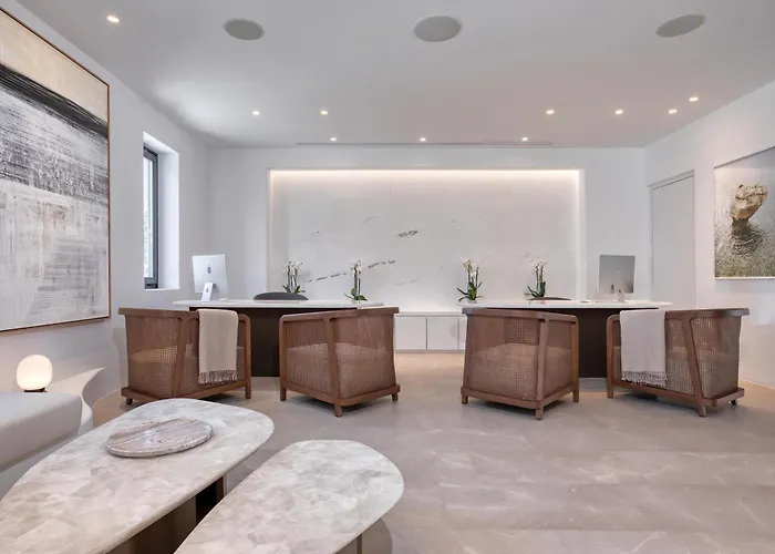 Sandblu Santorini, Lxr & Kamári