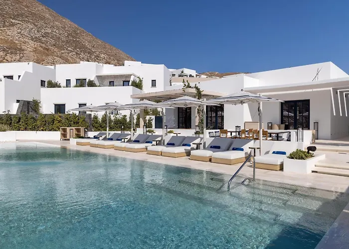 Sandblu Santorini, Lxr & 5* Kamári