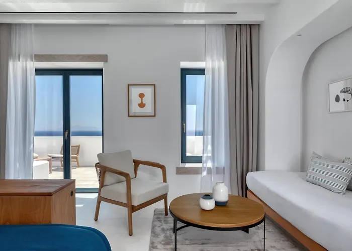 Resort Sandblu Santorini, Lxr & Kamári