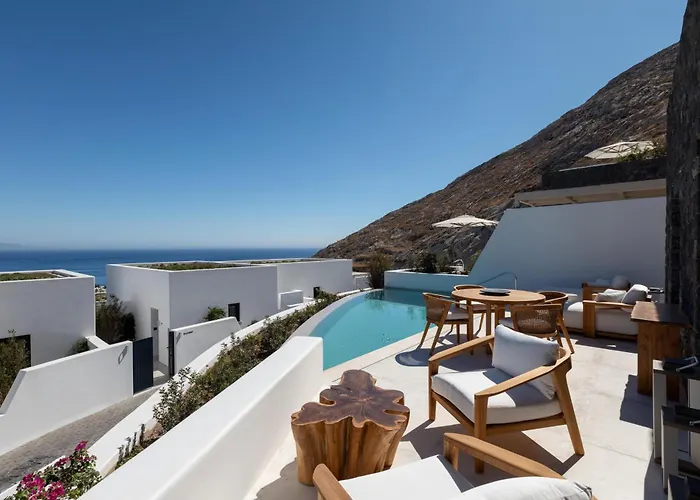 Sandblu Santorini, Lxr & 5* Kamári