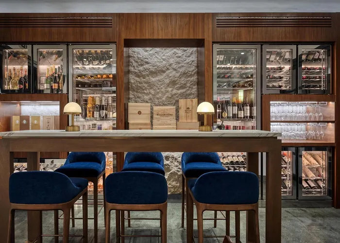 Sandblu Santorini, Lxr & Resort 5*