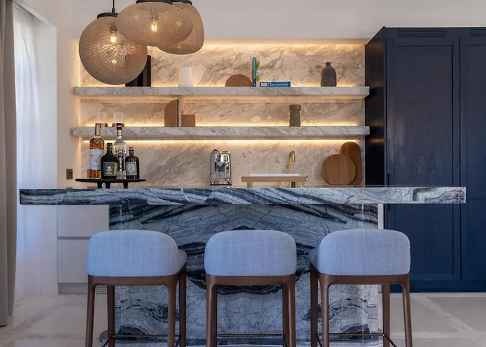 Resort Sandblu Santorini, Lxr & 5*