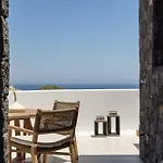 Sandblu Santorini, Lxr & 5* Kamári