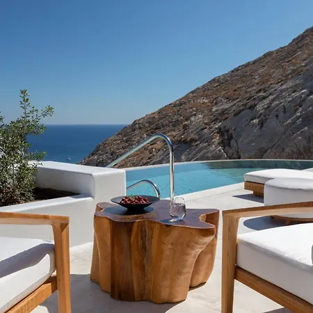 Sandblu Santorini, Lxr & Kamári