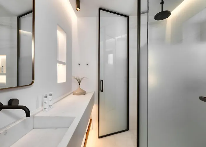 Sandblu Santorini, Lxr & Resort