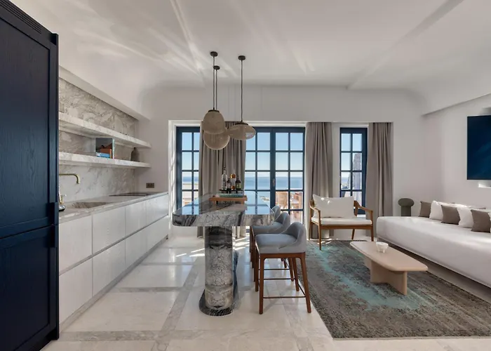 Resort Sandblu Santorini, Lxr &