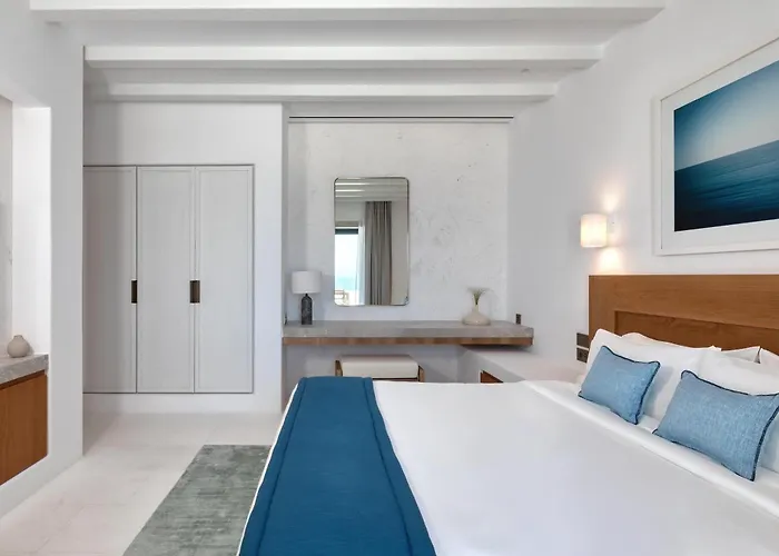 Sandblu Santorini, Lxr & 5* Kamári