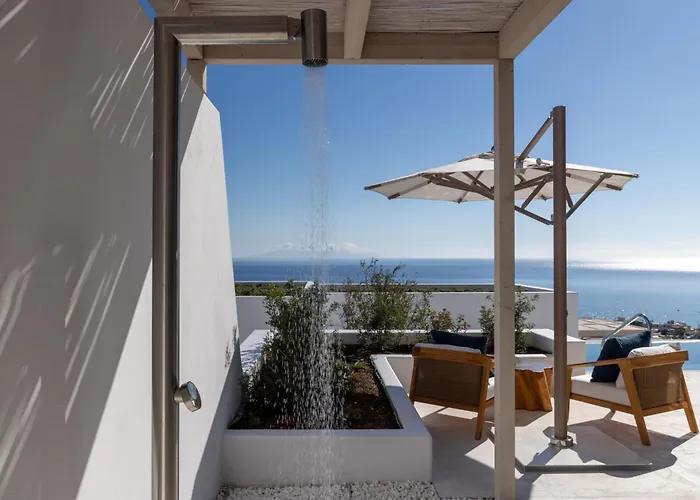 Sandblu Santorini, Lxr & Resort