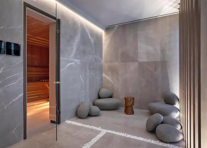 Sandblu Santorini, Lxr & 5* Kamári