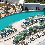 Ośrodek wypoczynkowy Sandblu Santorini, Lxr &