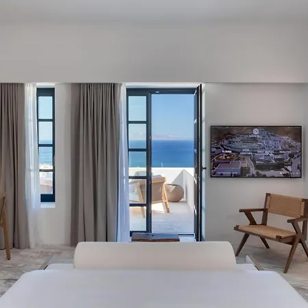Sandblu Santorini, Lxr & 5* Kamári