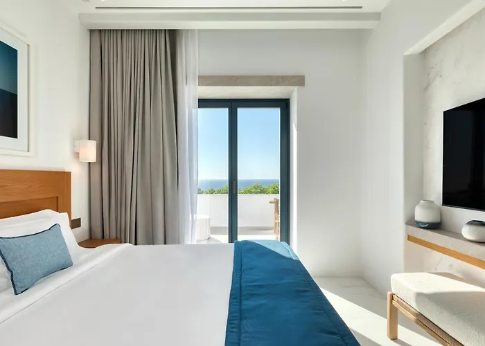 Курортный комплекс Sandblu Santorini, Lxr &