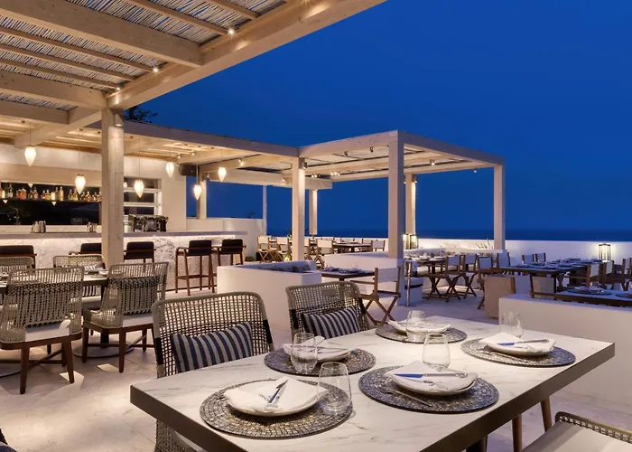 Sandblu Santorini, Lxr & 5* Камари